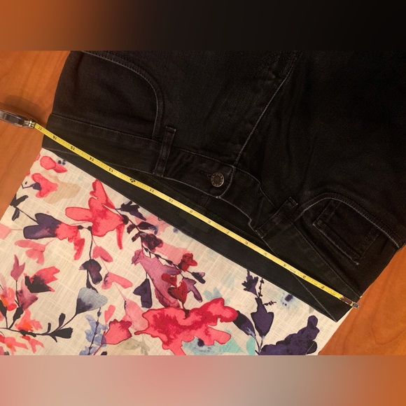 PRADA - Picture 8 of 9